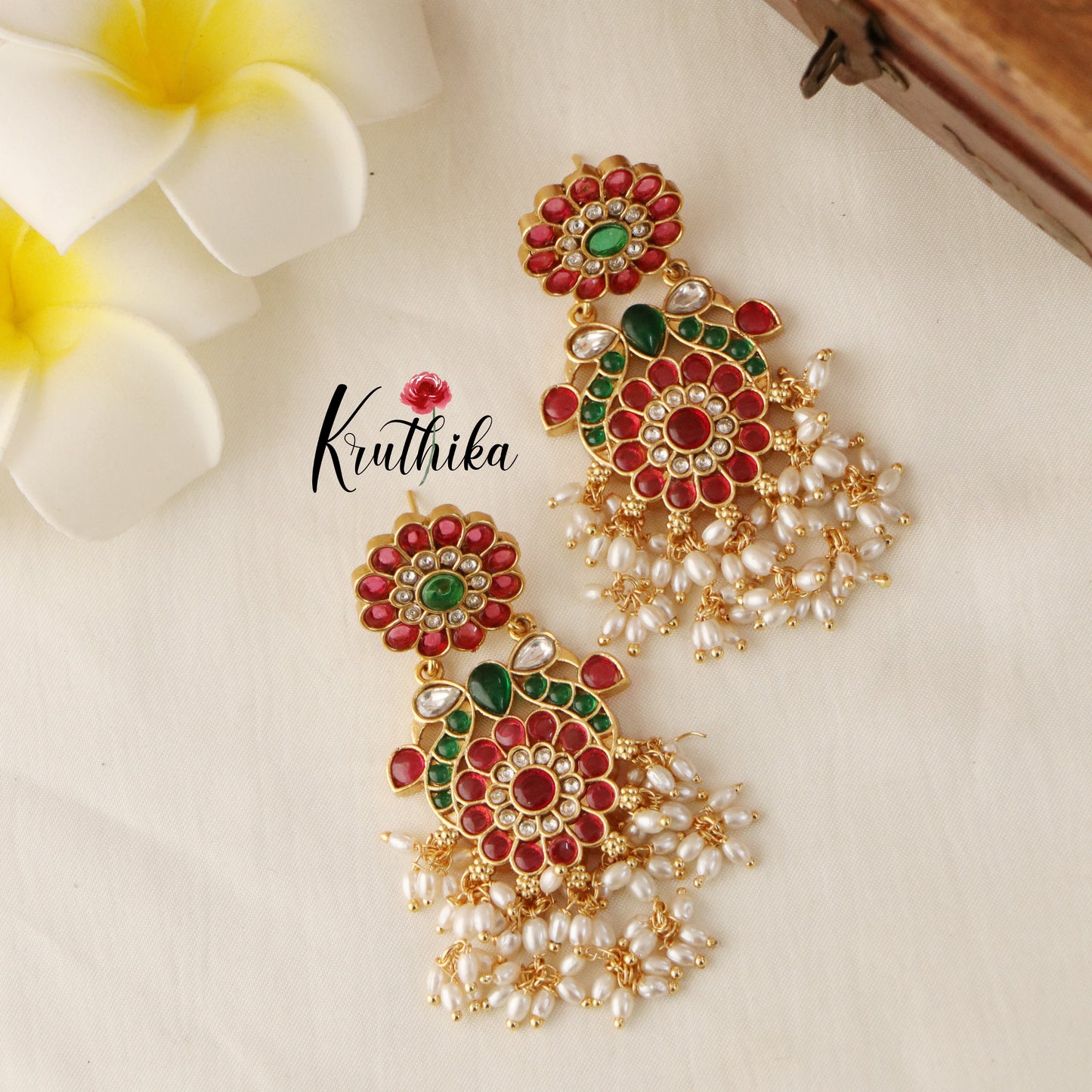 Grand Peacock Kempu Haaram LH707