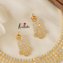 Pretty CZ Leaves Necklace-Gold Polish NC1679