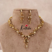 Simple Leaves Necklace NC1505