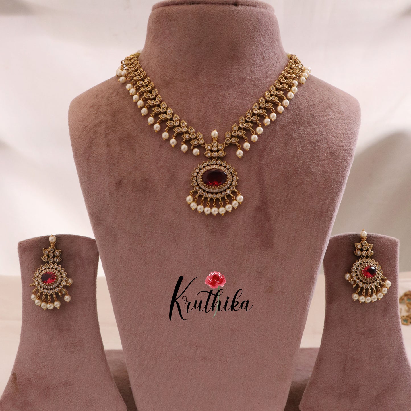 Pretty AD/Victorian Simple Necklace NC1694