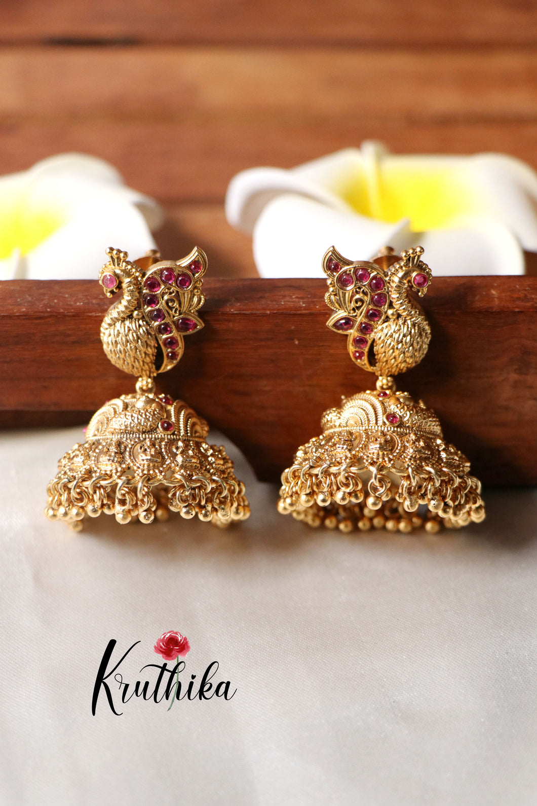 Premium Peacock kemp gunghroo jhumkas E358