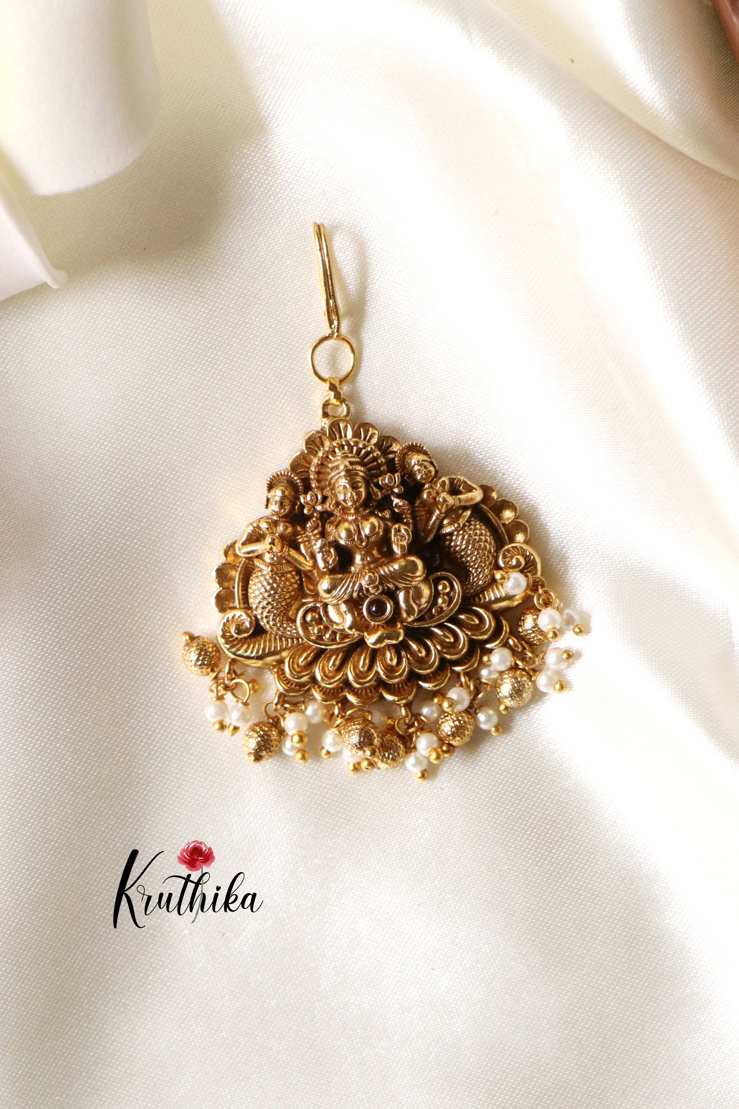 Temple pearls Maang tika MT207