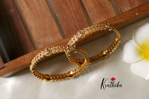 Simple AD Lakshmi Bangles B150