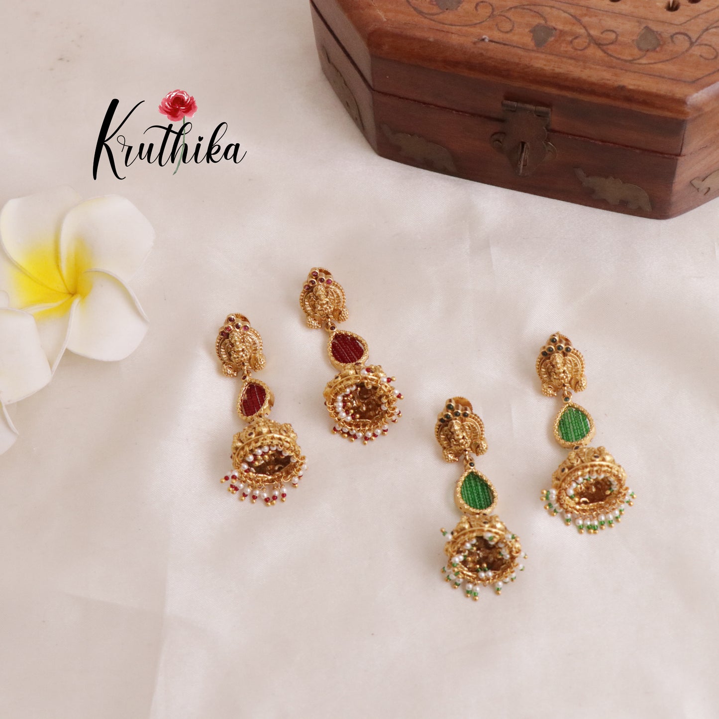 Beautiful Temple Lakshmi Jhumkas E516 (Available In 2 Colours)