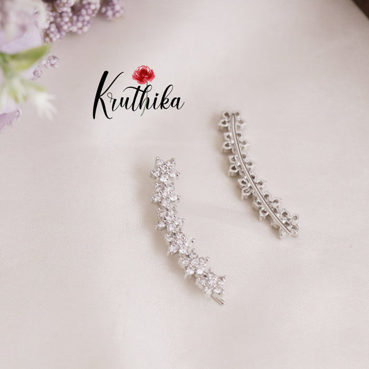 Simple CZ Starlight Bloom Earcuff E445