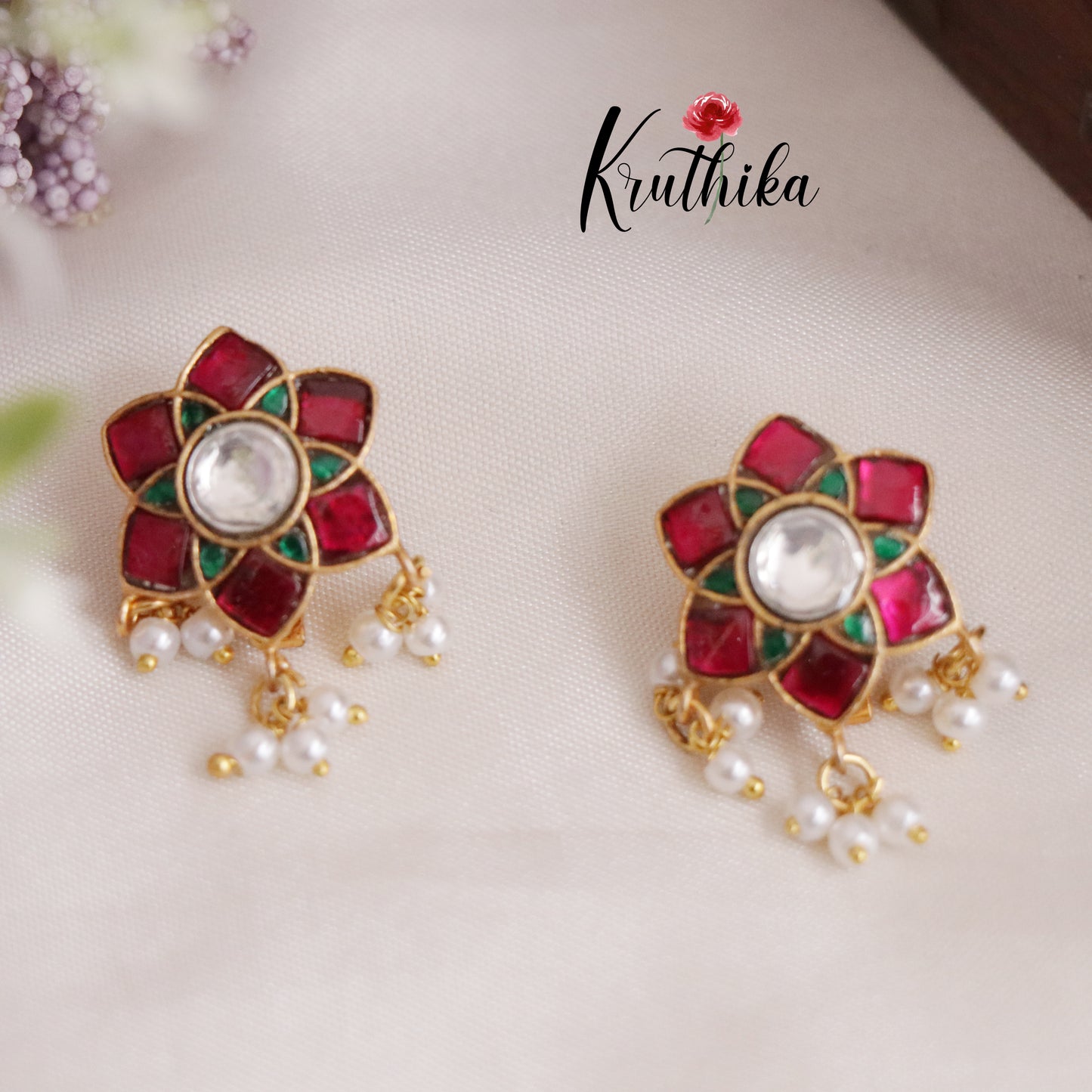 Beautiful floral Jadau Earcuffs | upper earrings | Bugadi Earrings E449 (Available in 2 Colours)