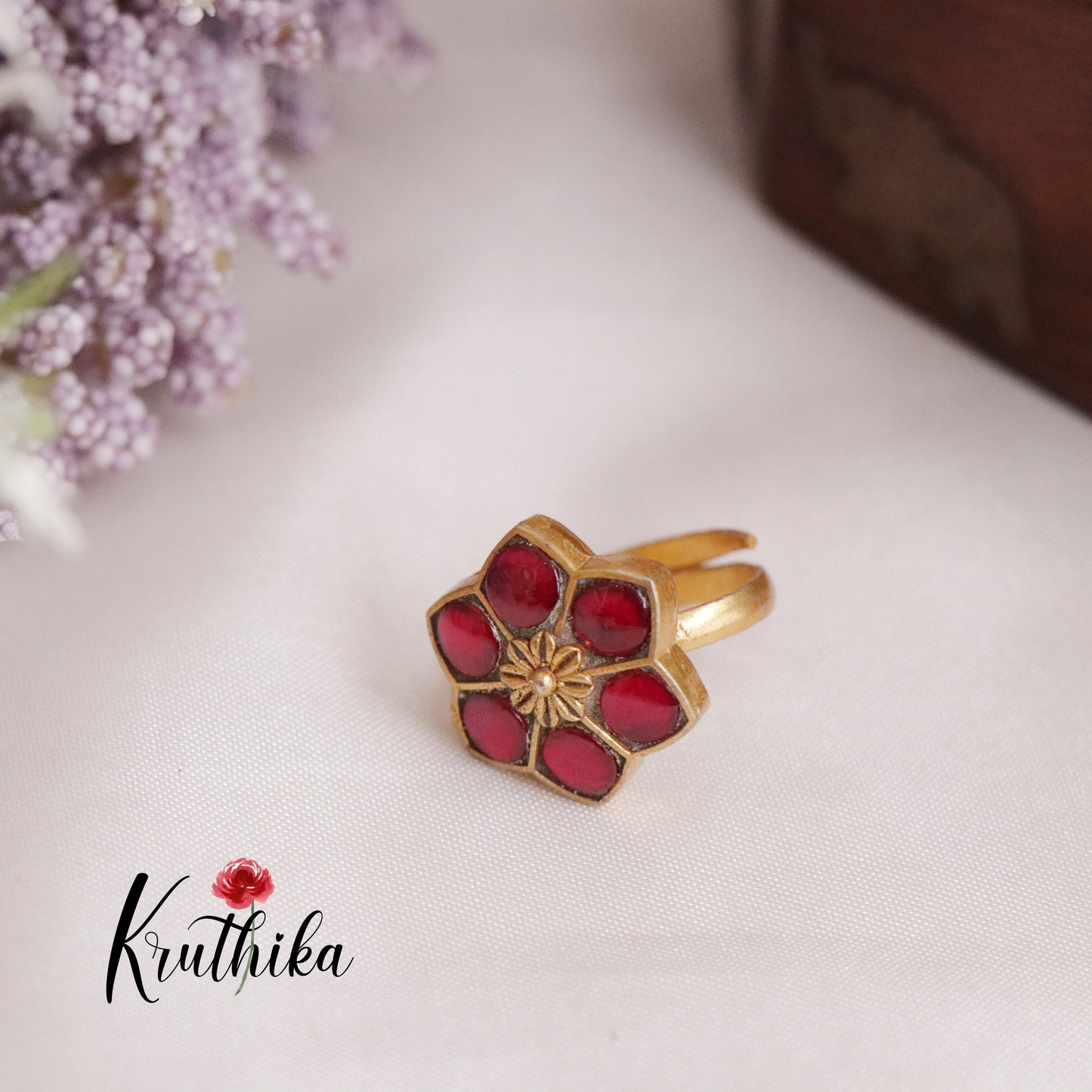 Beautiful Kemp Blossom Finger Ring R37