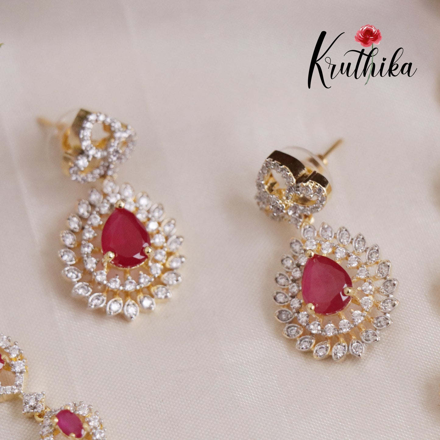 Gorgeous Sparkling CZ Raindrop Pendant Necklace NC2126  (Available in 3 Colours)