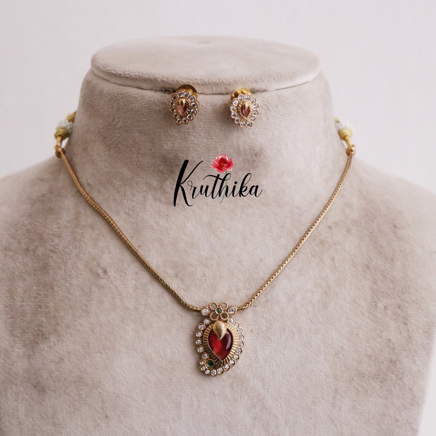 Trendy Ruby Leaf Pendant Chain Set NC2181