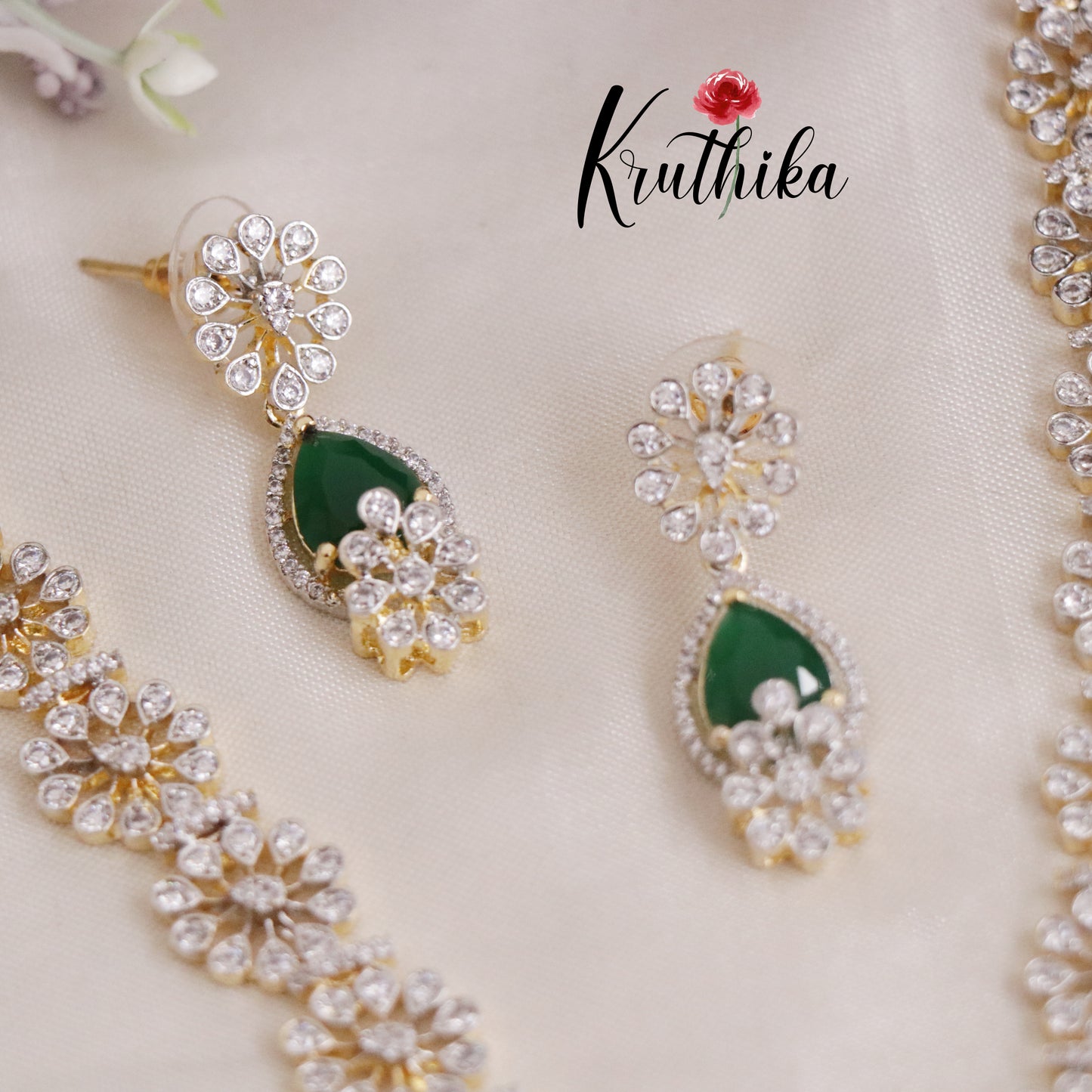 Gorgeous Sparking CZ Floral Design Necklace NC2133 (Available in 3 Colours)