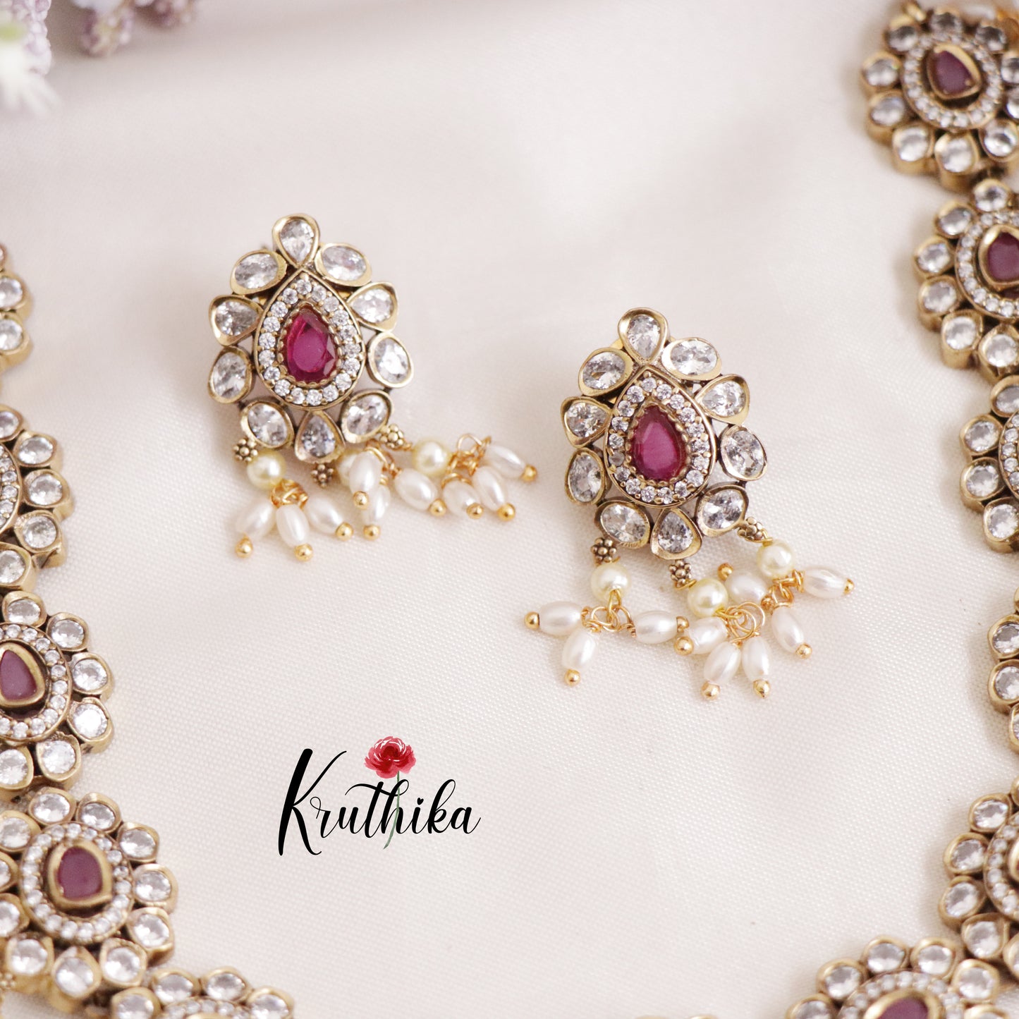 Simple Victorian Pearls Hanging Necklace Set NC2182 (Available in 2 Colours)