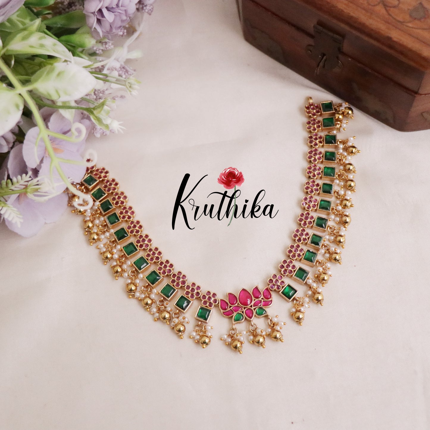 Gorgeous Lotus Design Kundan Jadau Neckalce Set NC2108 (Available in 4 Colours)