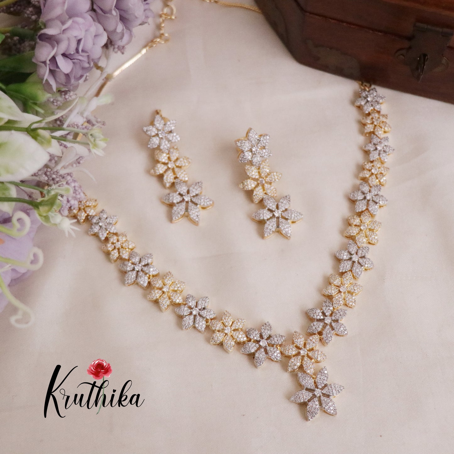 Beautiful Floral Blooming Elegance Necklace Set NC2092