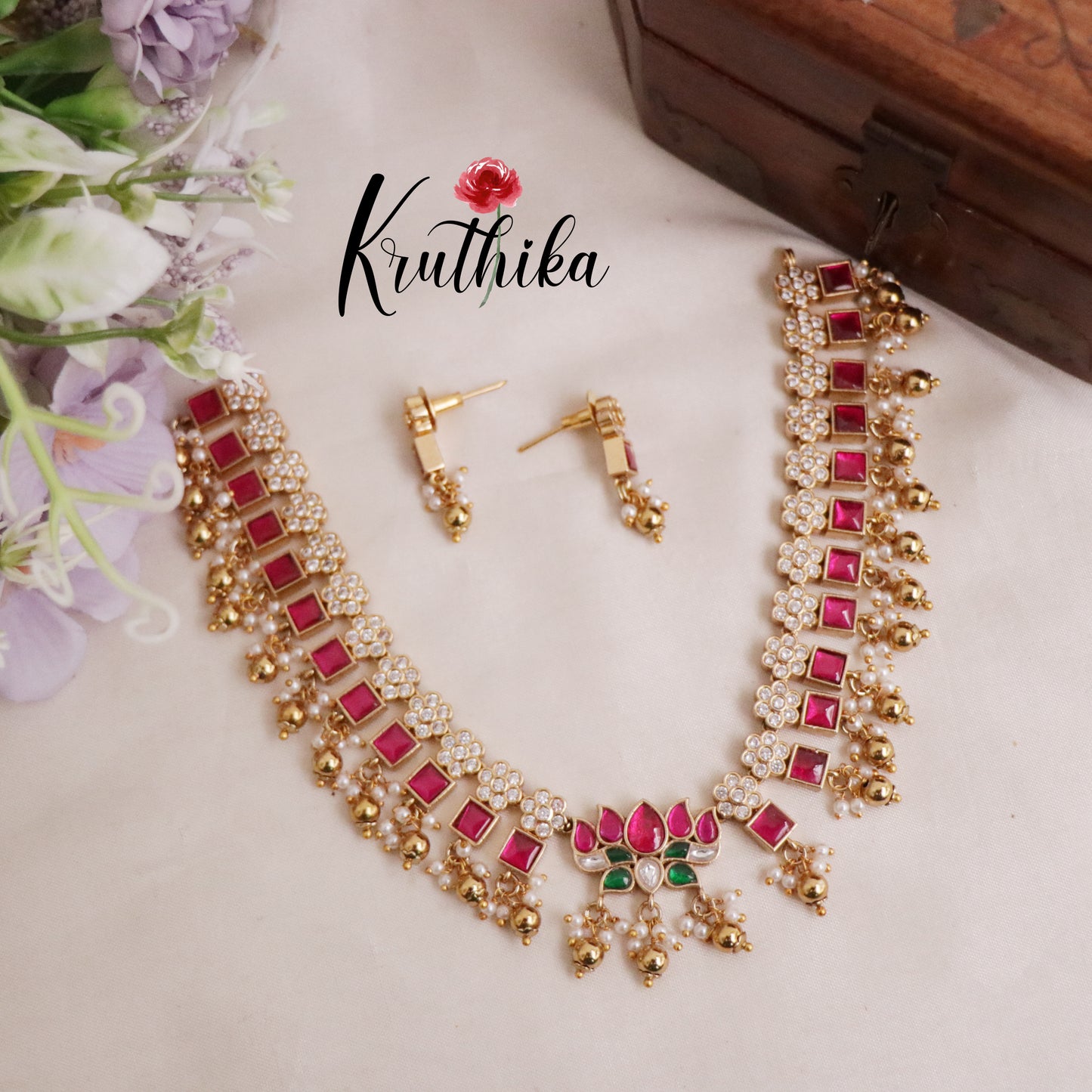 Gorgeous Lotus Design Kundan Jadau Neckalce Set NC2108 (Available in 4 Colours)