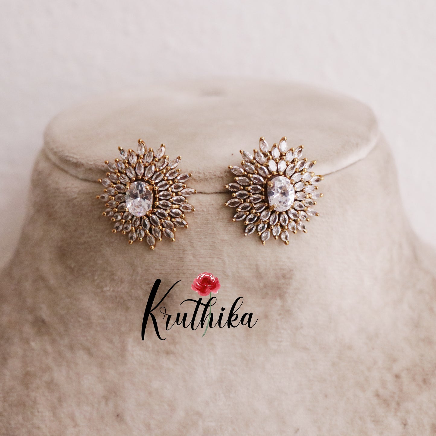 Elegant Sparking Flower Design Changeable Stone Ear Studs E433
