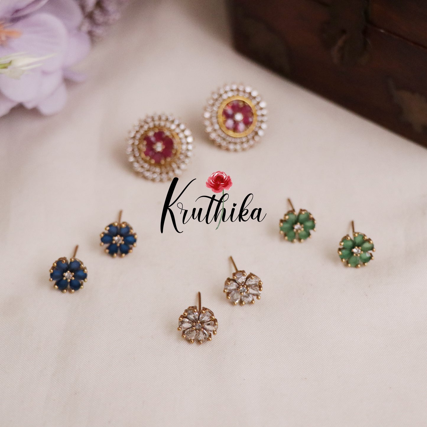 Beautiful Sparkling Floral Radiance Changeable Ear Studs E432