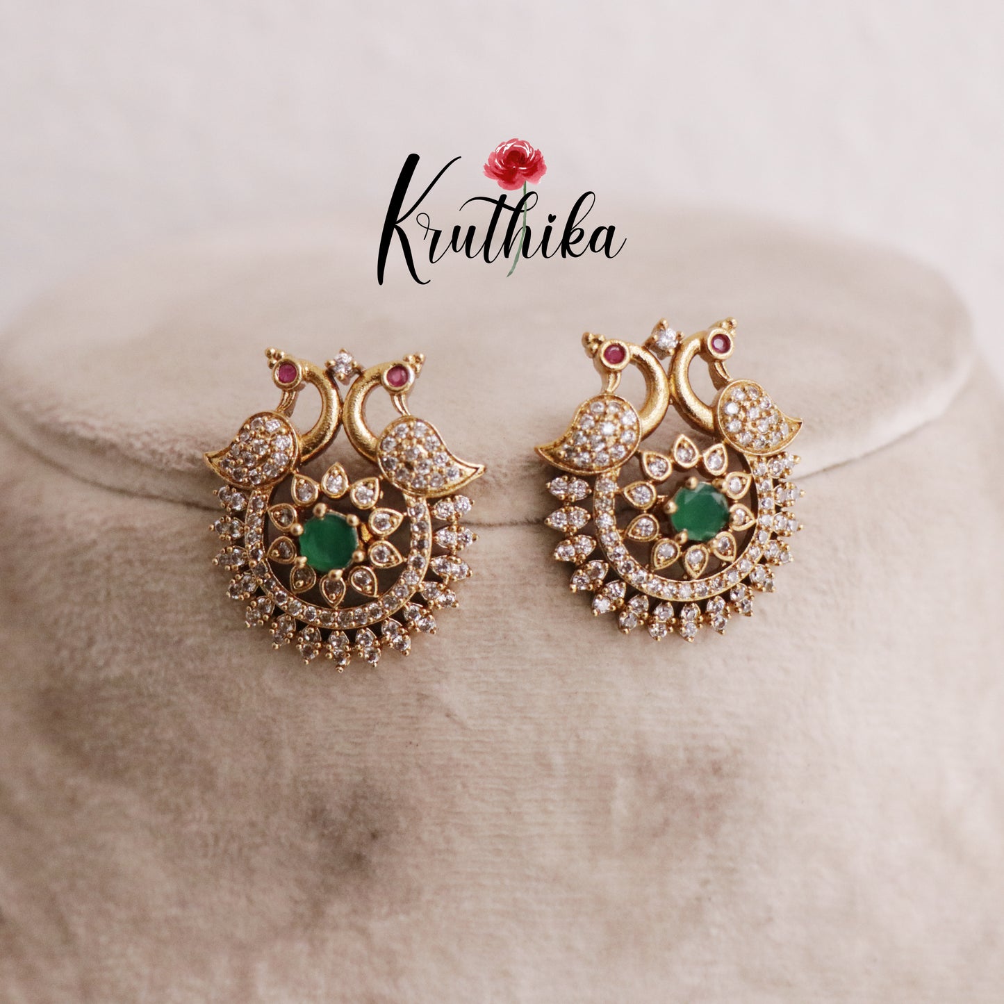 Beautiful Sparkling Elegance Peacock Changeable Stone Ear Studs E434