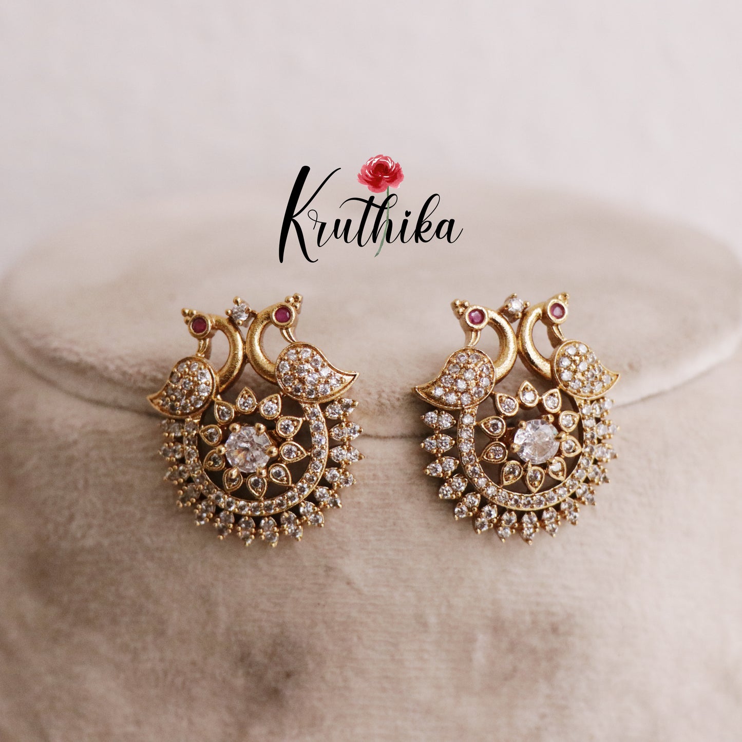 Beautiful Sparkling Elegance Peacock Changeable Stone Ear Studs E434