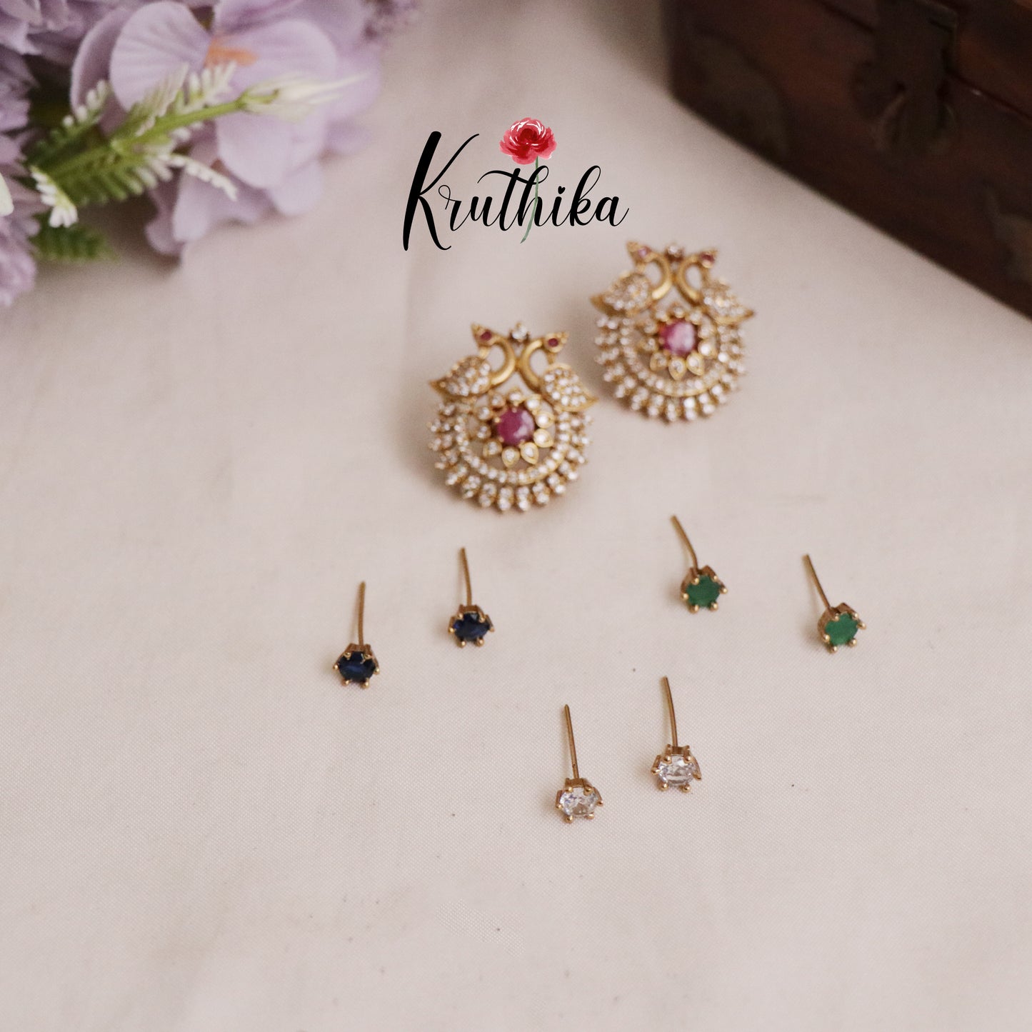 Beautiful Sparkling Elegance Peacock Changeable Stone Ear Studs E434