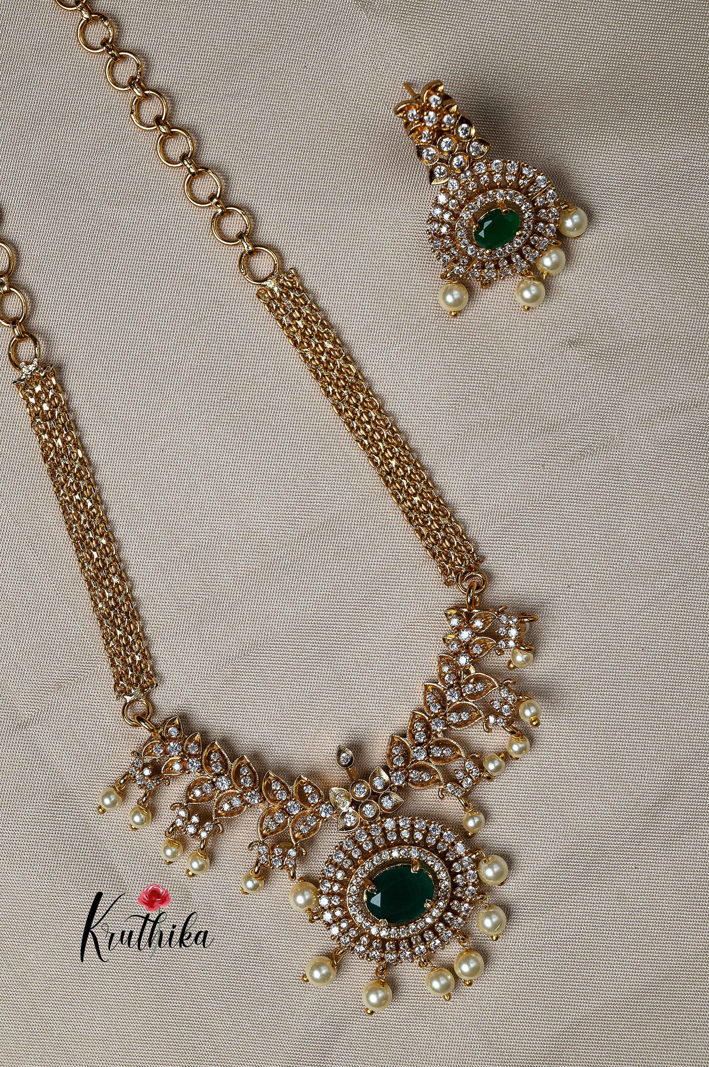Simple AD Choker NC944