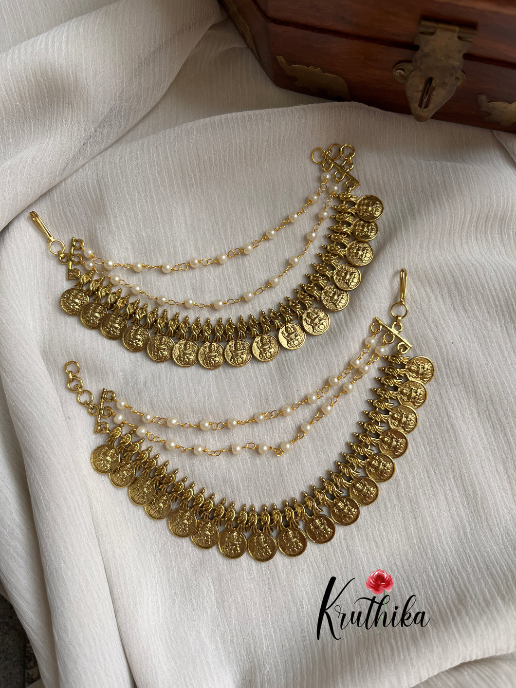 Antique Lakshmi kasu earchains EC30