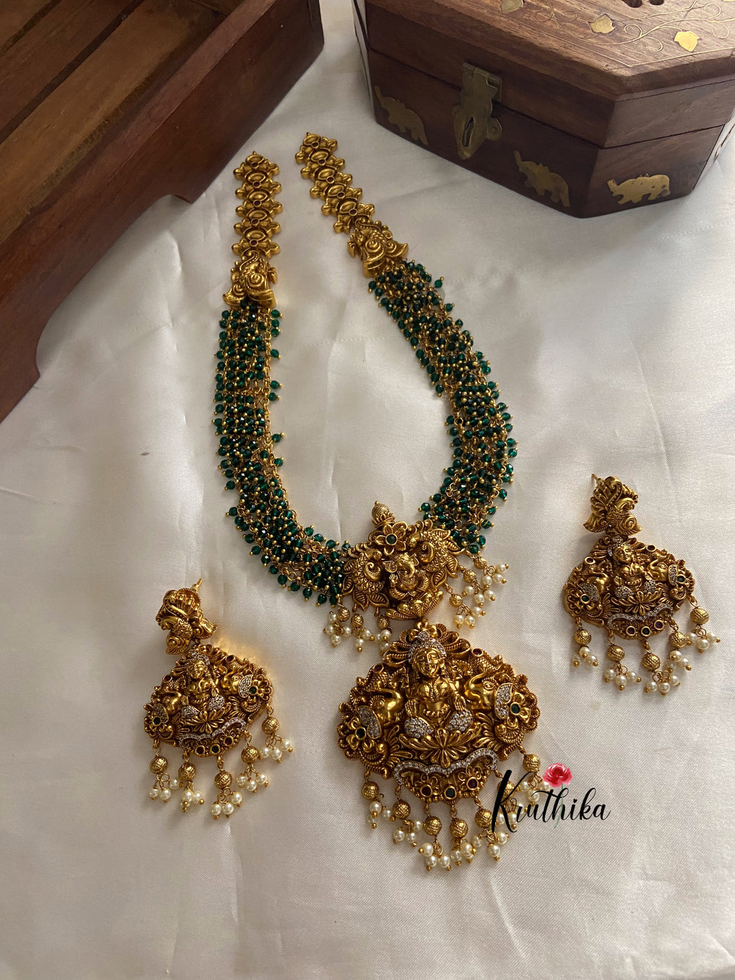 Green crystal beads Lakshmi Devi peacock haaram LH438