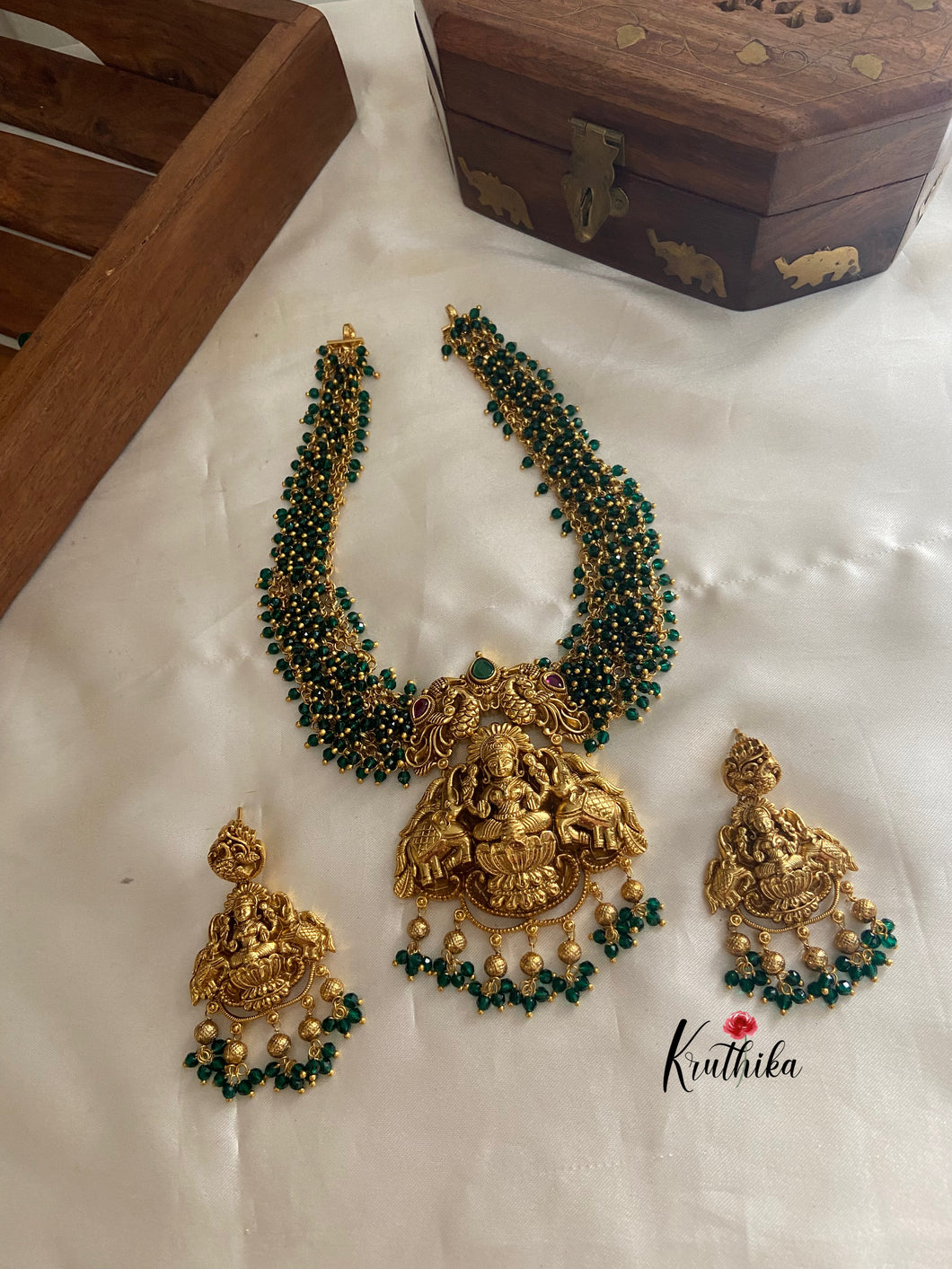 Gree crystal beads Lakshmi necklace NC835