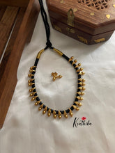 Simple black thread necklace NC594