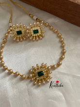 Single pearl line choker NC619
