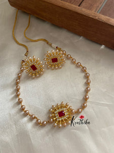 Single pearl line choker NC619