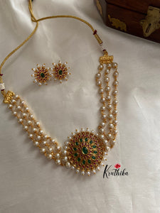 Pearls choker with kemp pendant NC460 (three color options)
