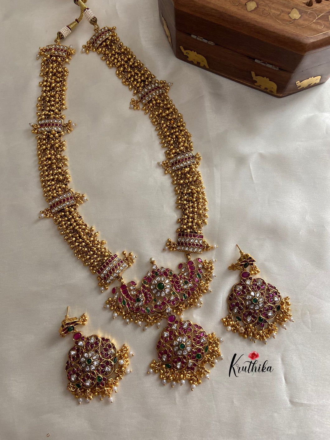 Cluster beads haaram with kemp pendant LH305
