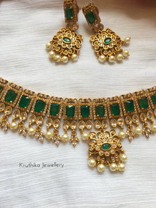 Green square stones choker set NC69