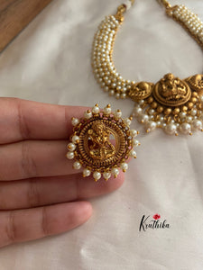 Simple cluster pearl Lakshmi necklace NC794