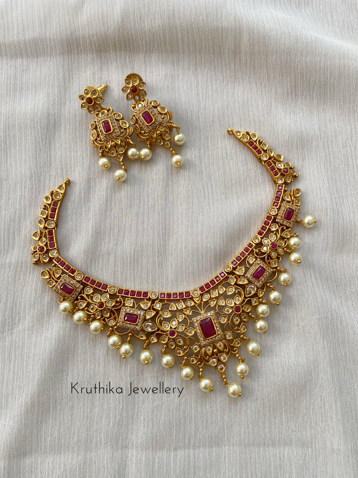 Simple Cutwork AD necklace NC263