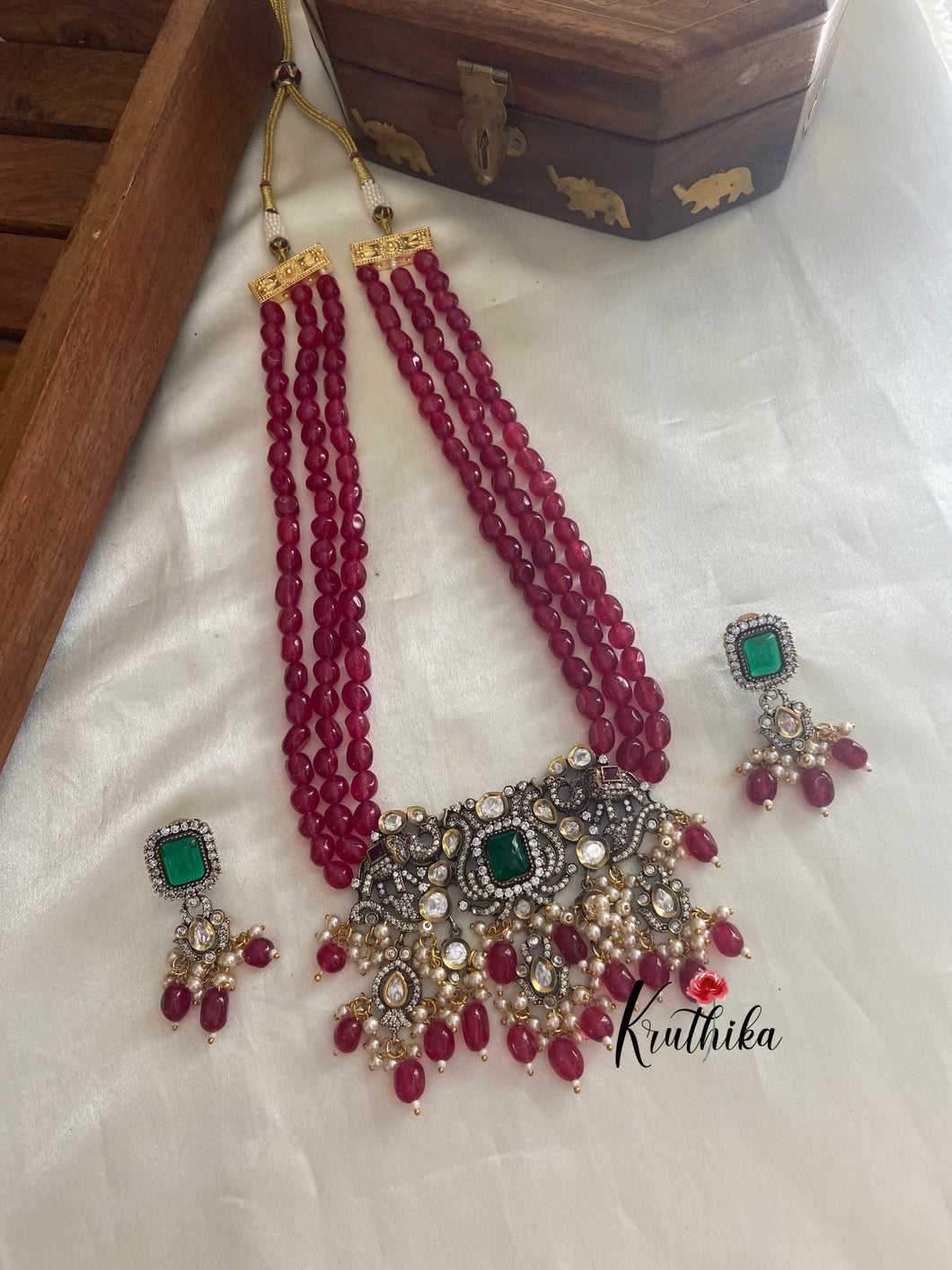 Royal ruby  beads Victoria haaram LH341