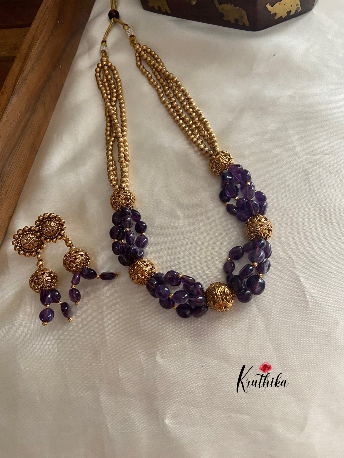 Antique beads maala LH405