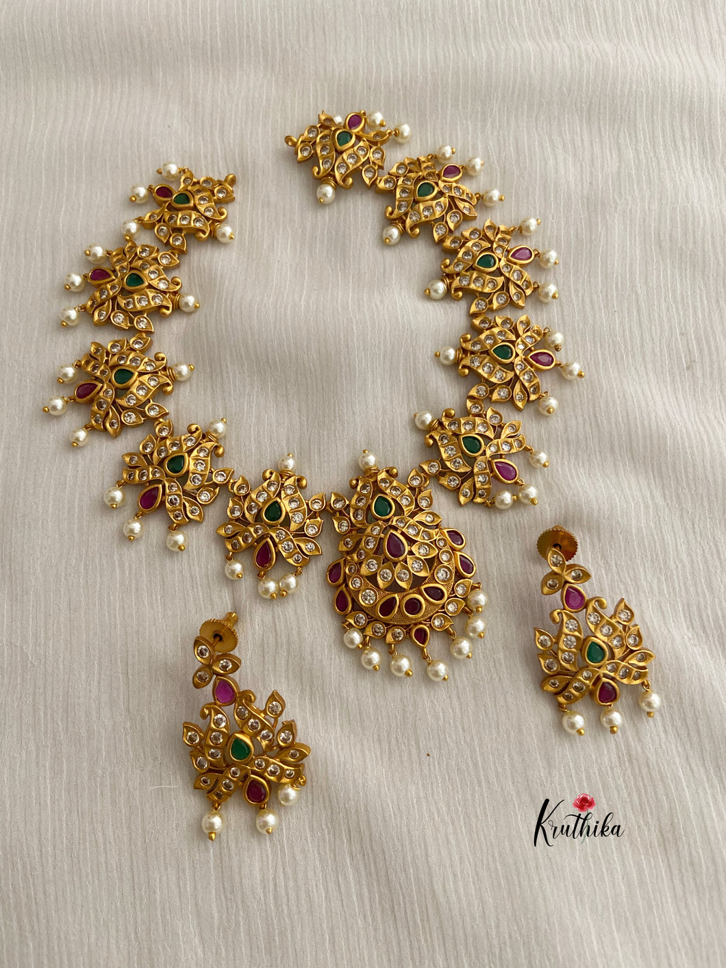 Lotus pendants necklace NC369