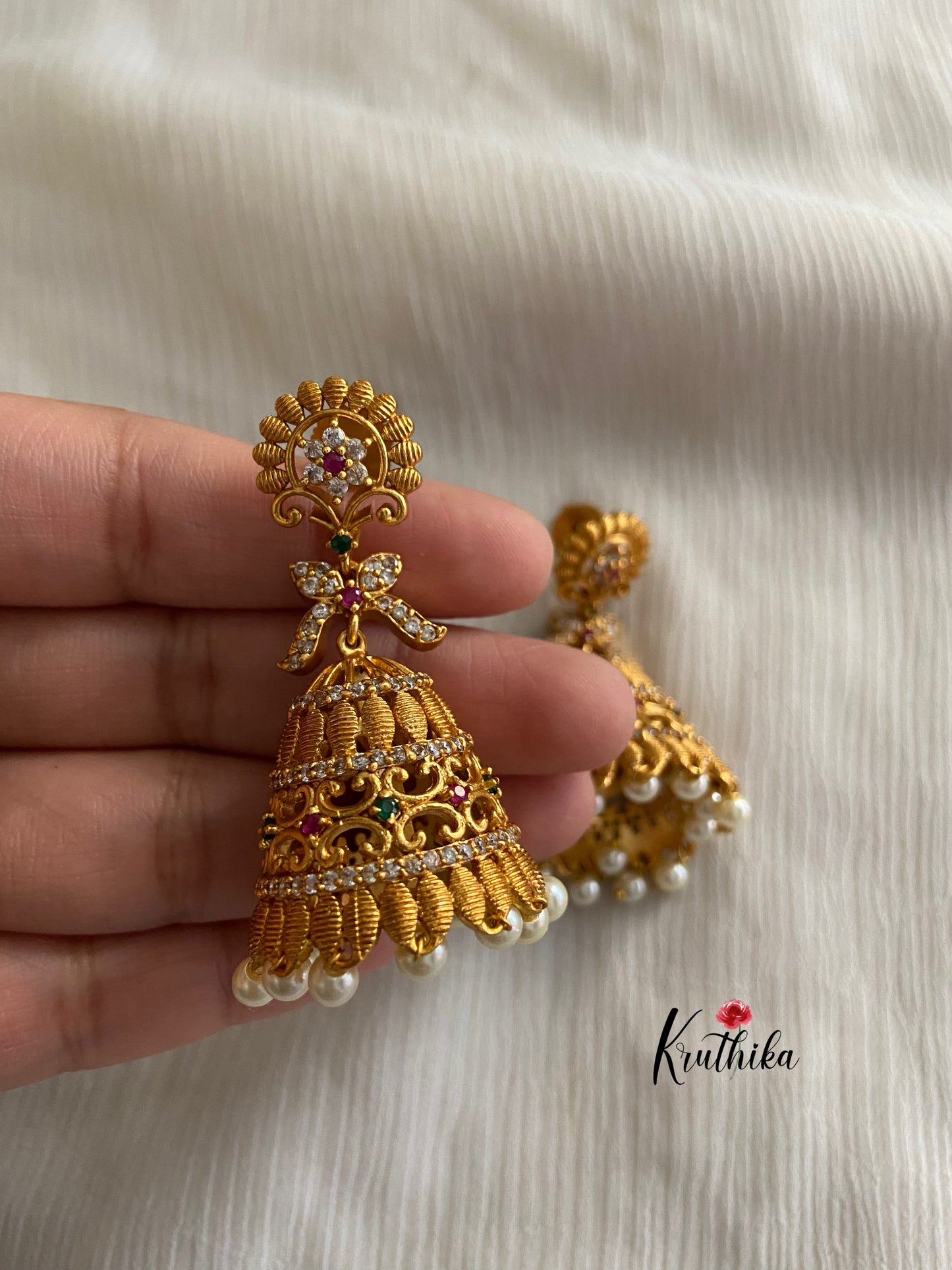 AD Cutwork bow Jhumkas E177