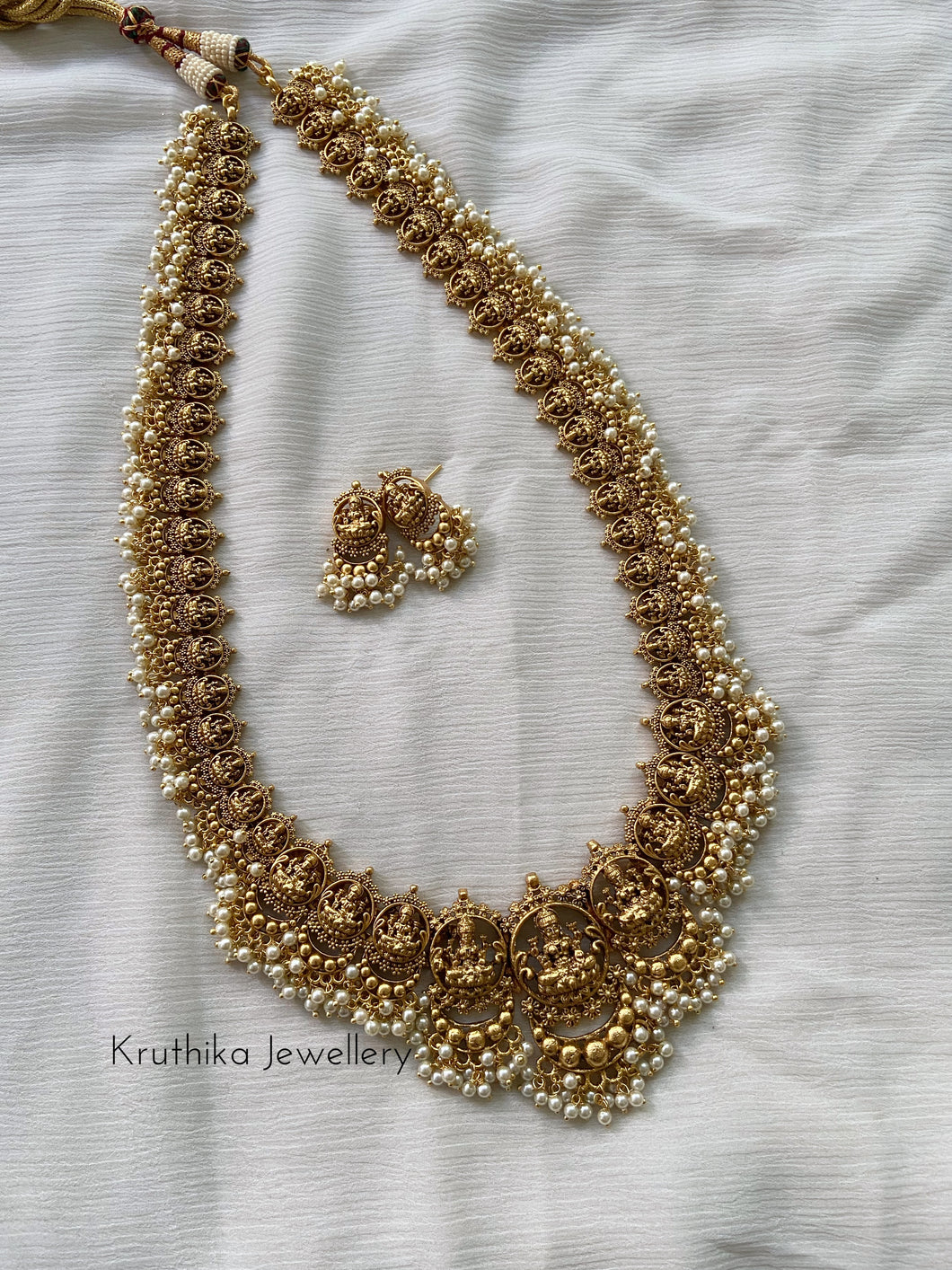 Premium Antique finish Lakshmi Devi Round pendants haaram LH111