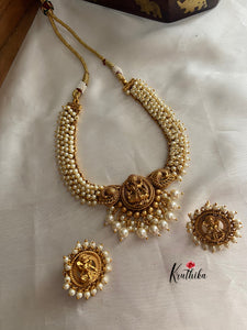 Simple cluster pearl Lakshmi necklace NC794