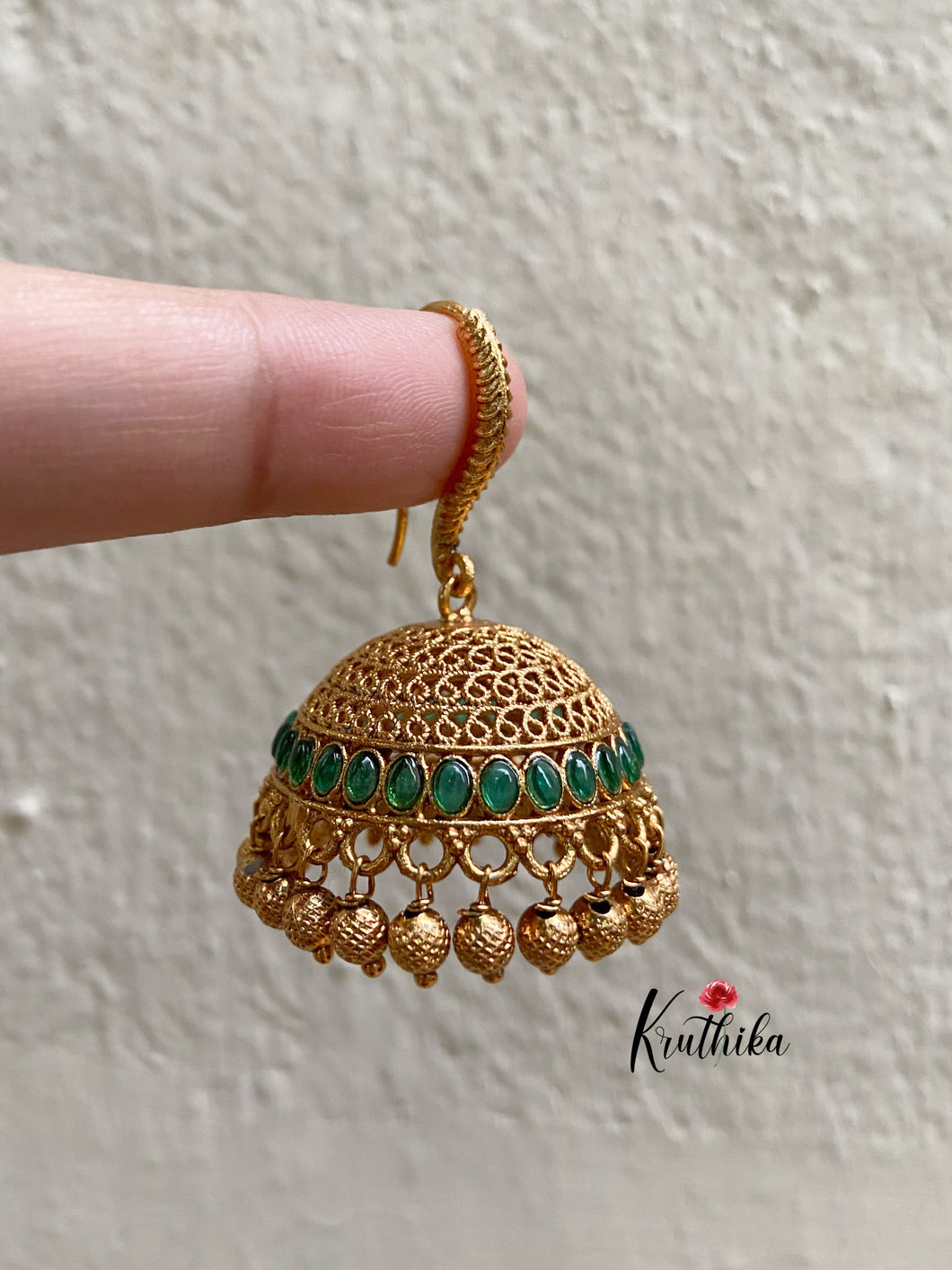 Simple Jhumkas E122