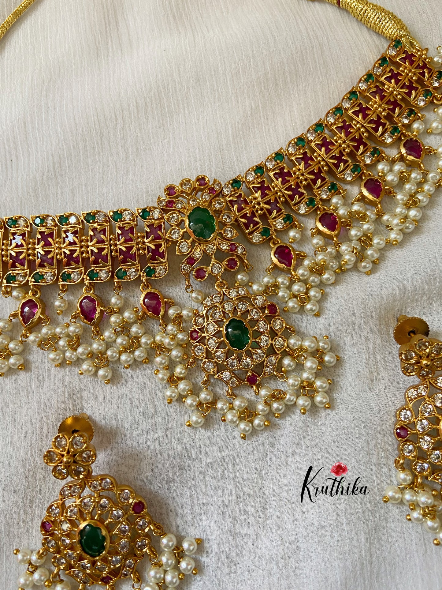 Beautiful Guttapoosalu kemp choker NC431