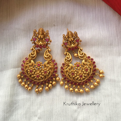 Pin by sonu swarna on jewellery | Wedding jewelry sets bridal jewellery, Gold  earrings wedding, Diamond earrings design