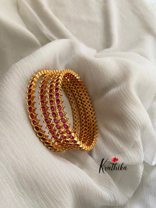 Set of 4 simple ruby bangles B57