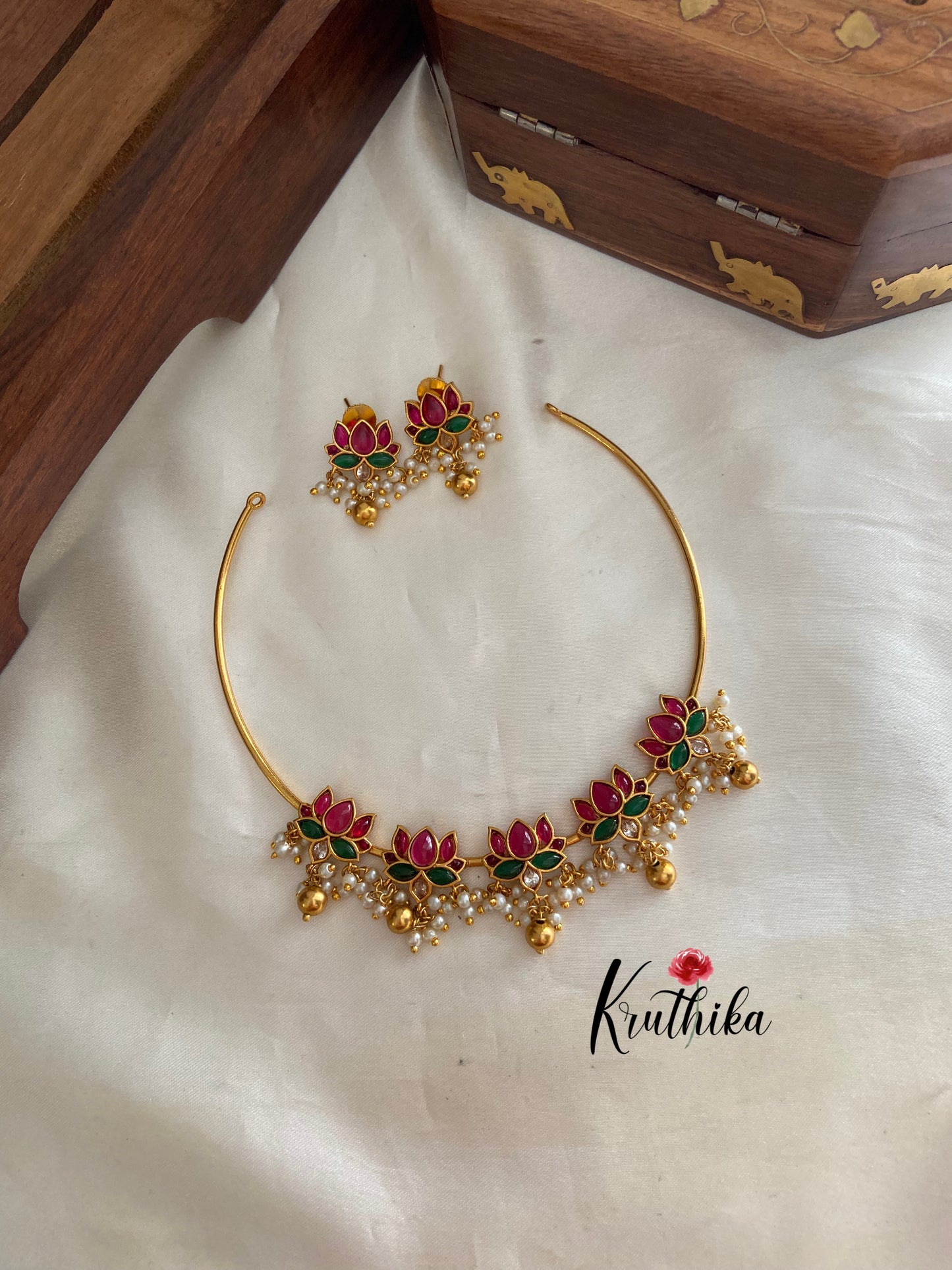 Simple Pipe necklace with AD lotus pendants NC663